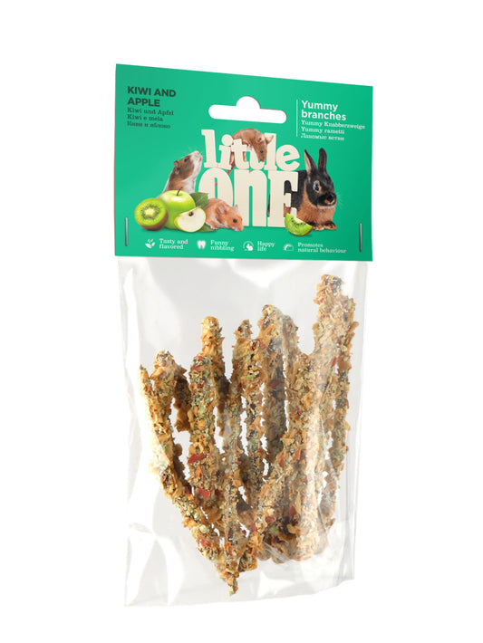 Little One Yummy ágak kiwivel és almával jutalomfalat kisemlősöknek 35 g